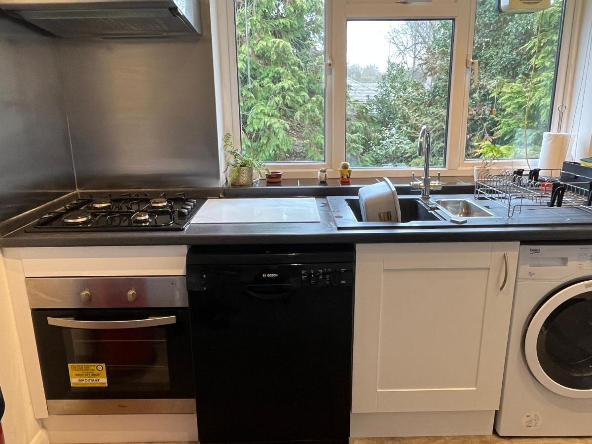 Apartment A From Ascot (Berkshire)