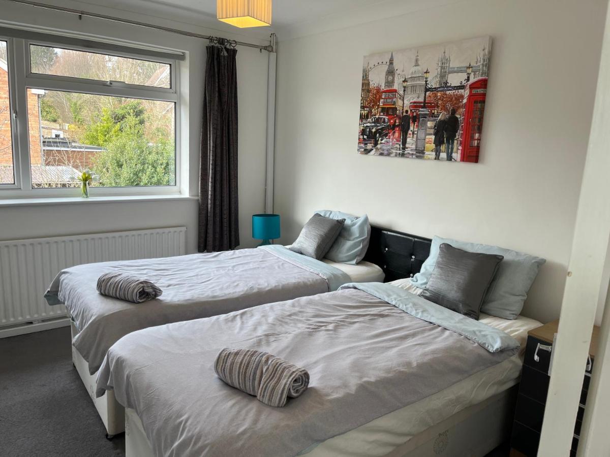 Apartment A From Ascot (Berkshire)