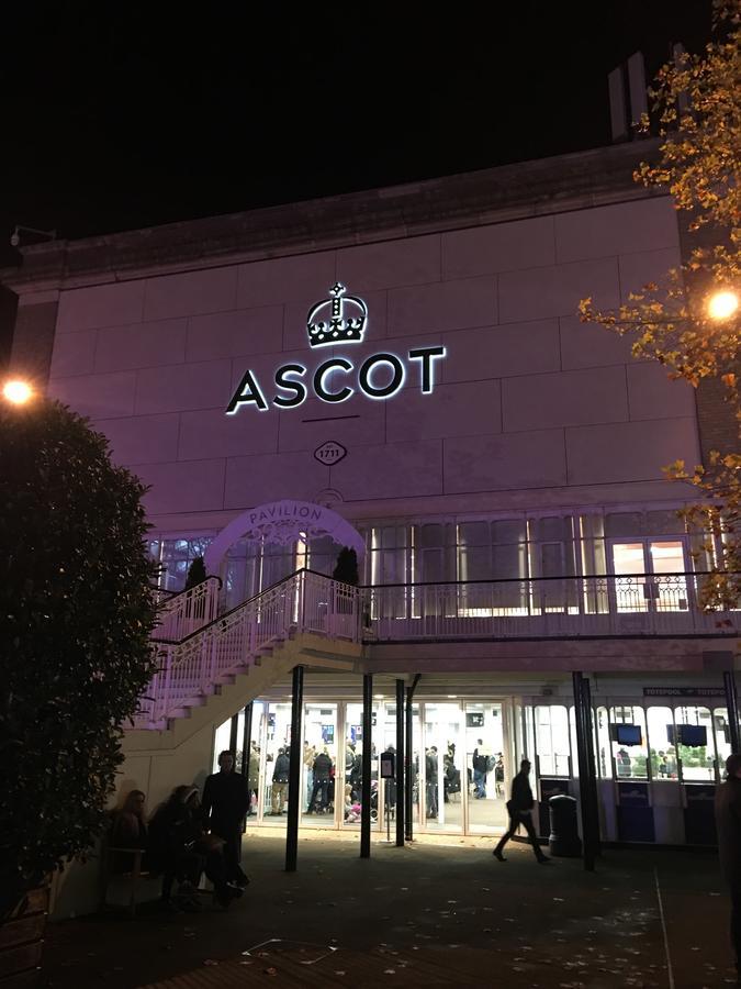 A From Ascot (Berkshire)